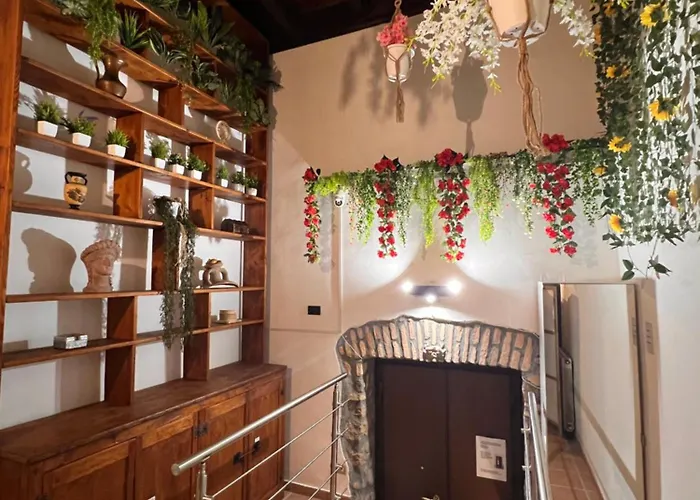 Al 25 Trastevere, * Рим